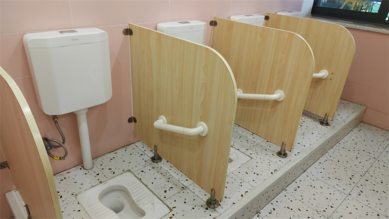 幼儿园成品卫生间隔断