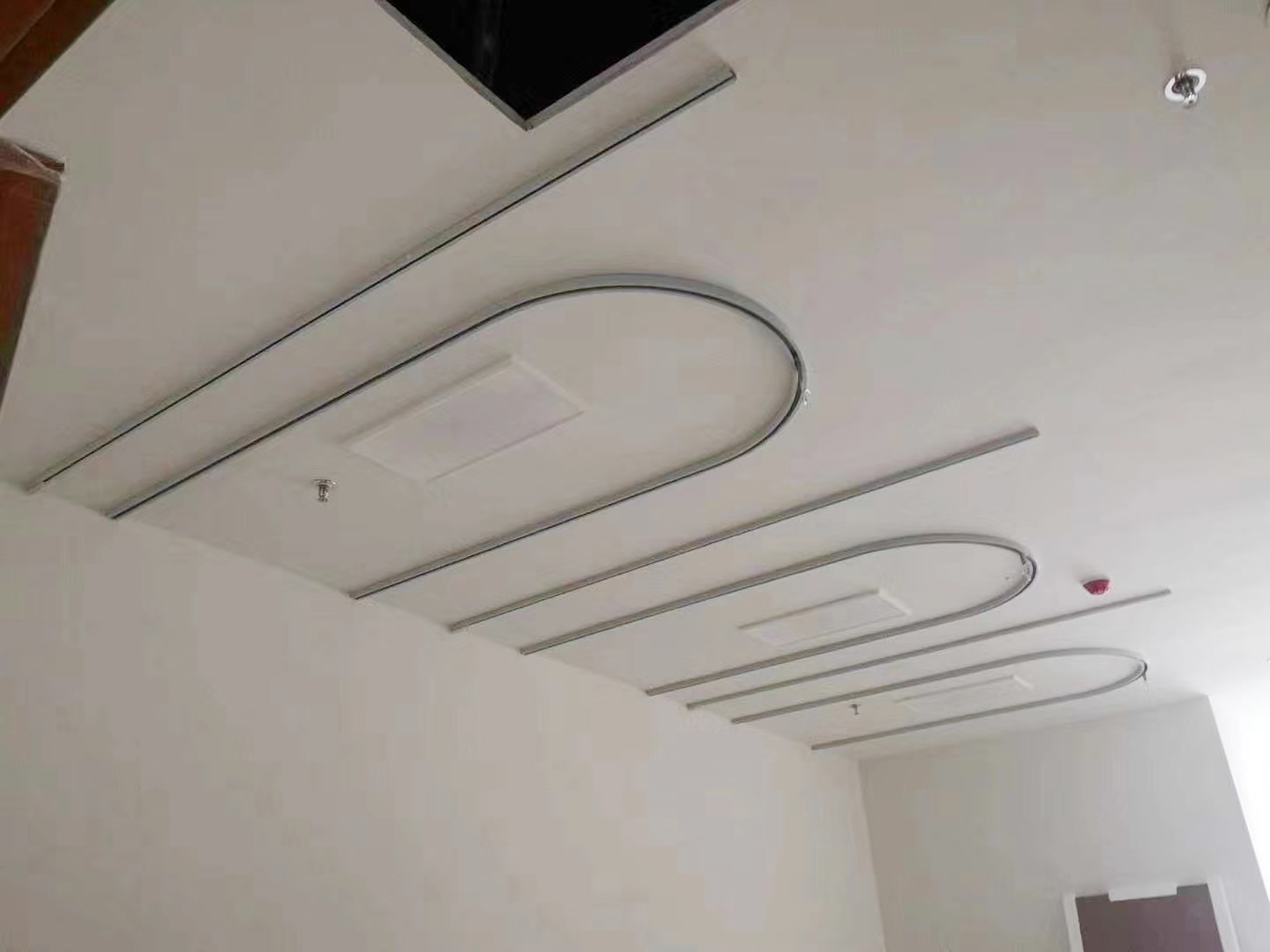 直行输液轨道